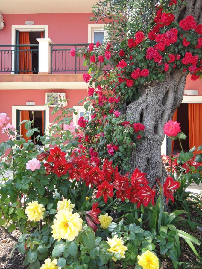 Apartments Corfu Sun Sea Side Benitses  Buitenkant foto