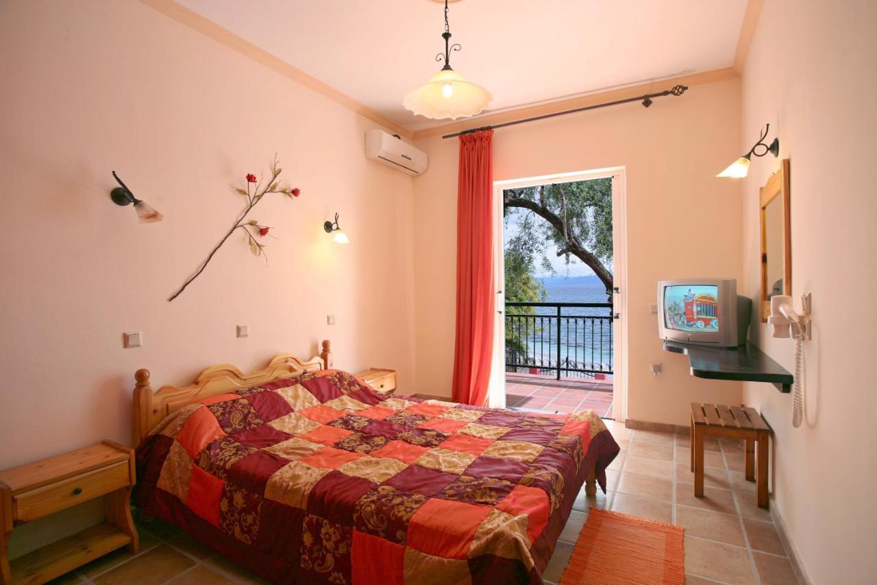 Apartments Corfu Sun Sea Side Benitses  Kamer foto